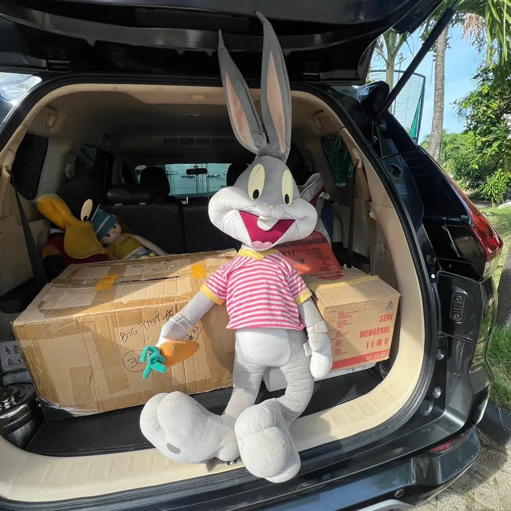 BONEKA JUMBO BUNNY LOONEY TUNES