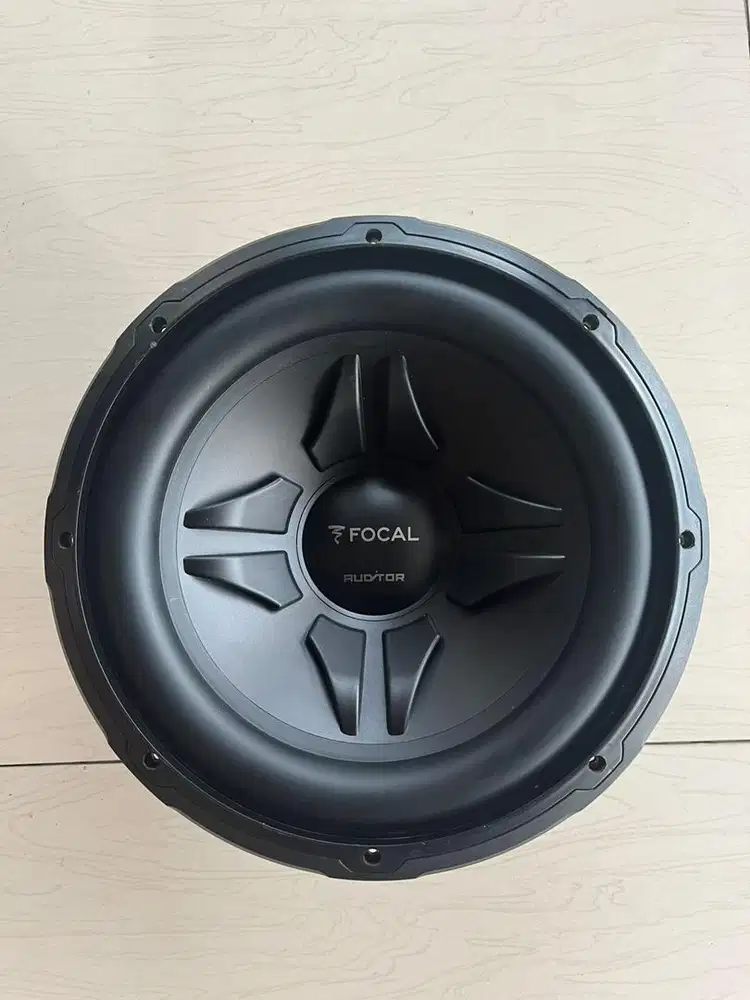 Subwoofer 12inch Focal sql