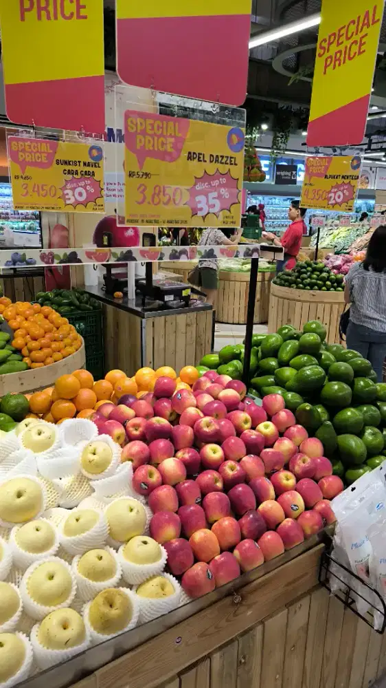 NGINAP WANITA Art prt suster pembantu rumah tangga