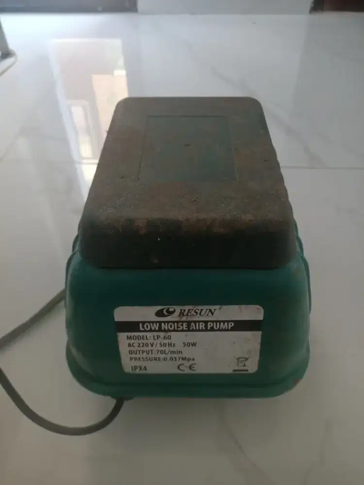 Pompa angin oksigen untuk aquarium