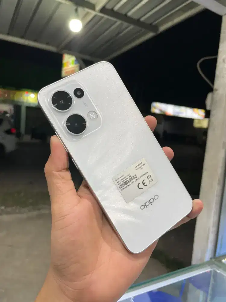 Oppo Reno 13 5G 12/256Gb Second Fullset Ori Mulus Bergaransi