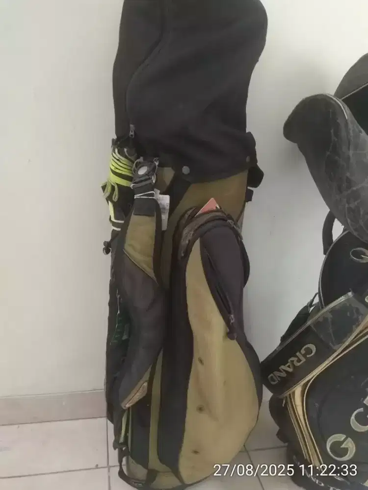 Tas golf bahan kanvas