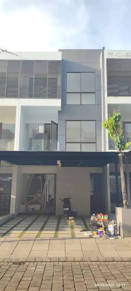 Dijual Rumah Town House Concept Graha Natura Surabaya Barat