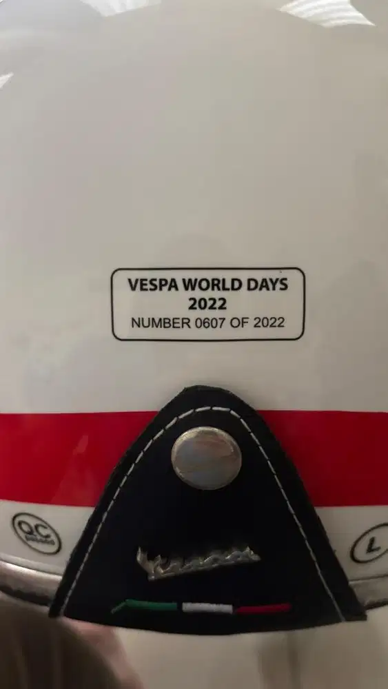 Helm Vespa world day 2022