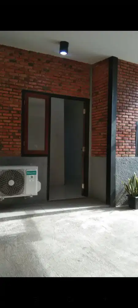 Kontrakan (Lgs Pemilik) , ada AC Dan Yang Tdk AC
