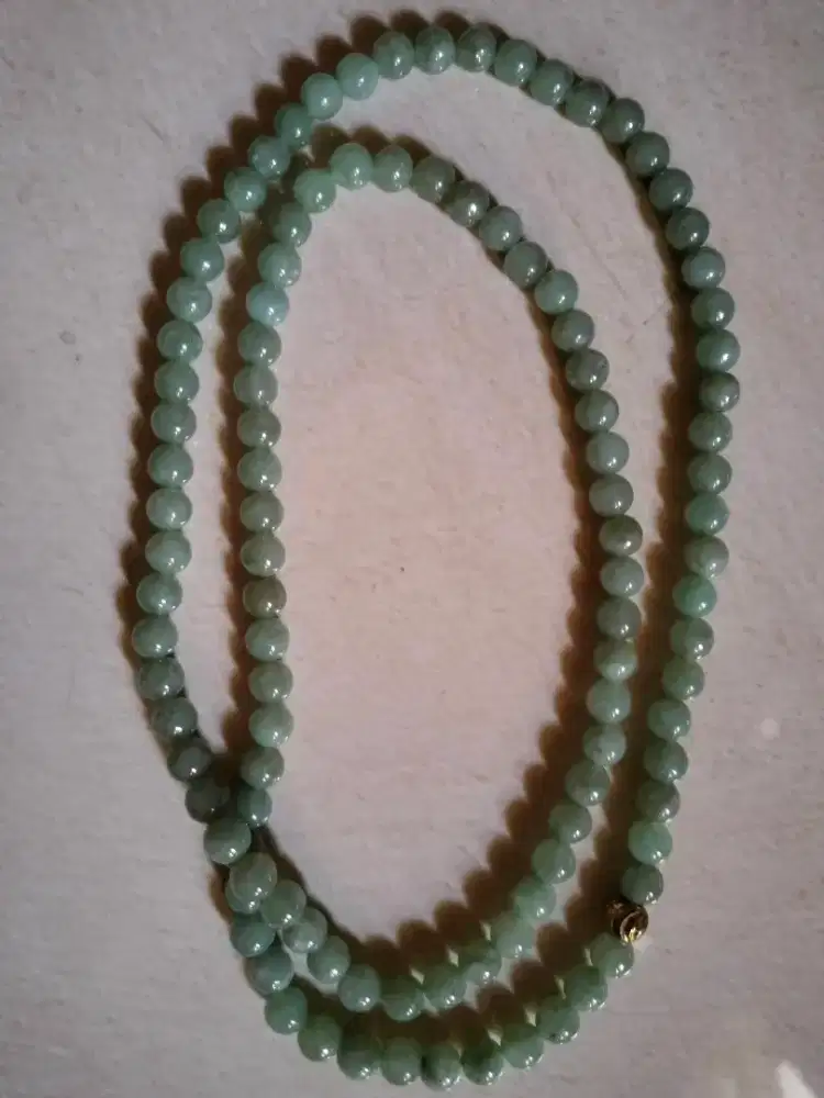 Kalung Batu Giok