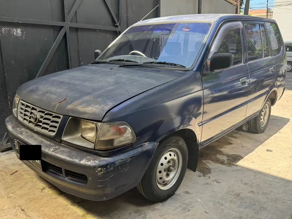 Toyota kijang kapsul 2002