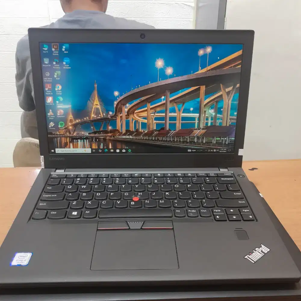 Lenovo Thinkpad X270 Core i5 gen 7 ram 8gb ssd 256gb second mulus ori