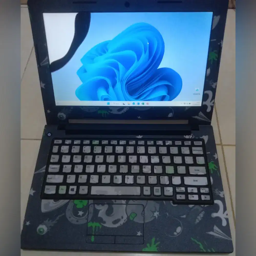 Laptop Lenovo IdeaPad S215