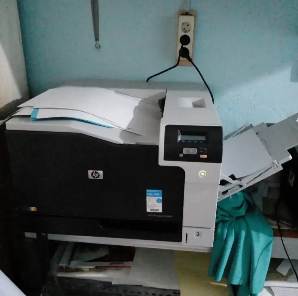 Printer kondisi 90% mulus HP CP5225dn