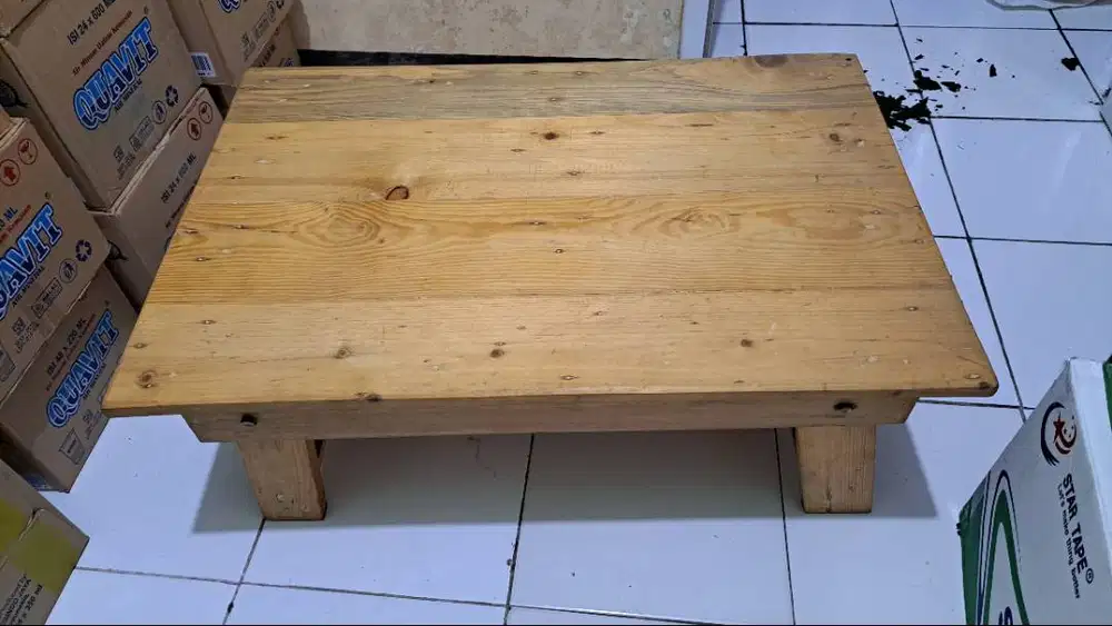 Meja Lipat untuk di Lantai