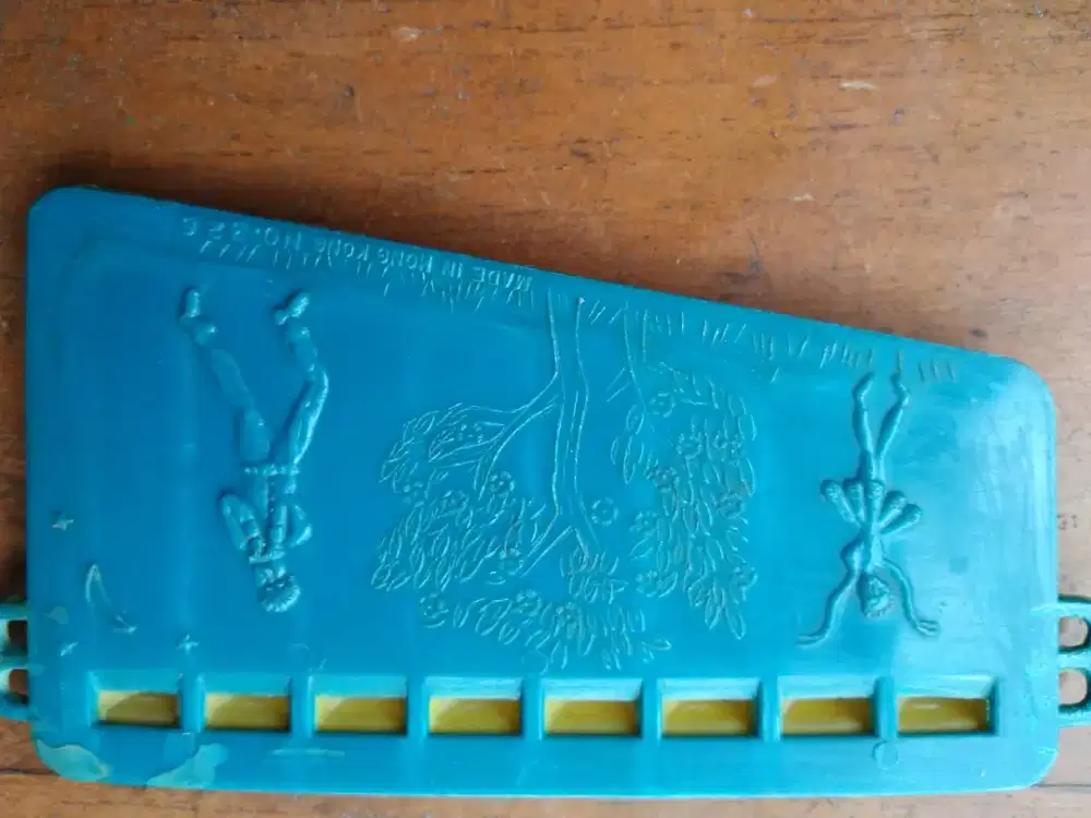 Mainan Alat musik tiup harmonika not piano pianika antik jadul lawas