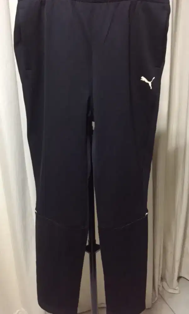 Celana original training Puma