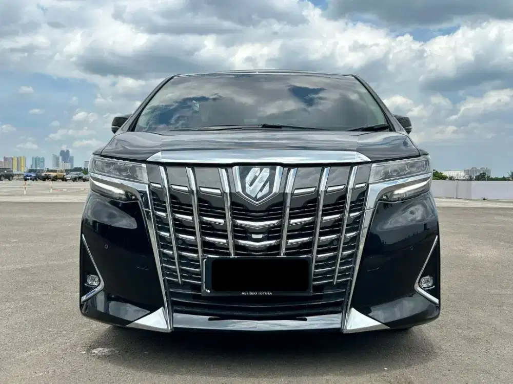 LIKE NEW Toyota Alphard  G 2.5 ATPM 2022 LOW KM
