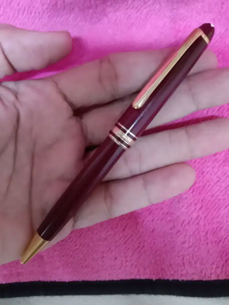 Pulpen montblanc merah emas