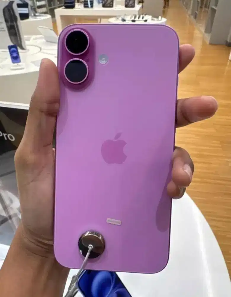 Iphone 16 plus 128gb. New. Resmi ibox pa/a. Bisa cicilan ibox paragon