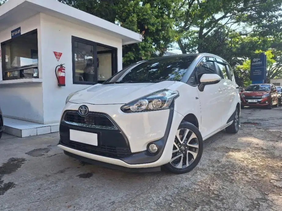 [OLXmobbi] DP 13 Juta - Toyota Sienta 1.5 V Bensin-AT 2018