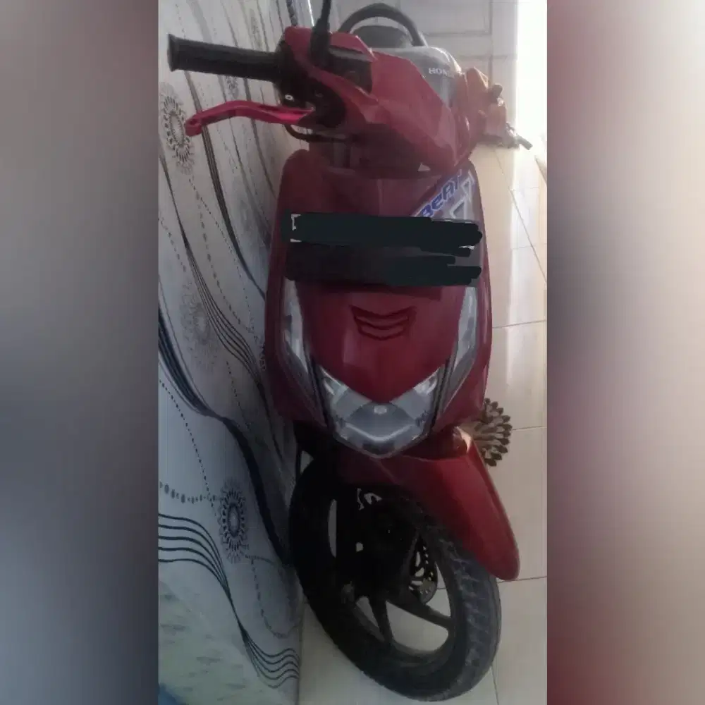 Honda Beat Karbu 2011 Warna Merah