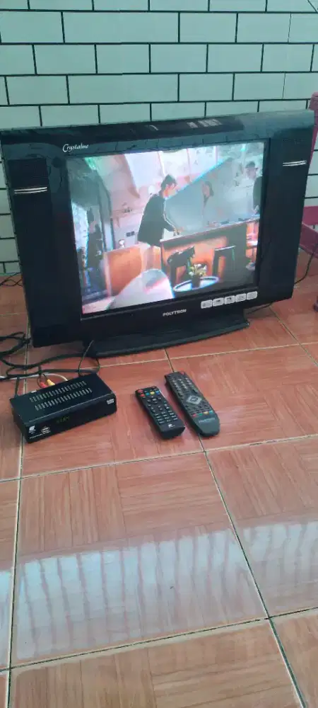 TV Polytron crystaline slim 21 inc