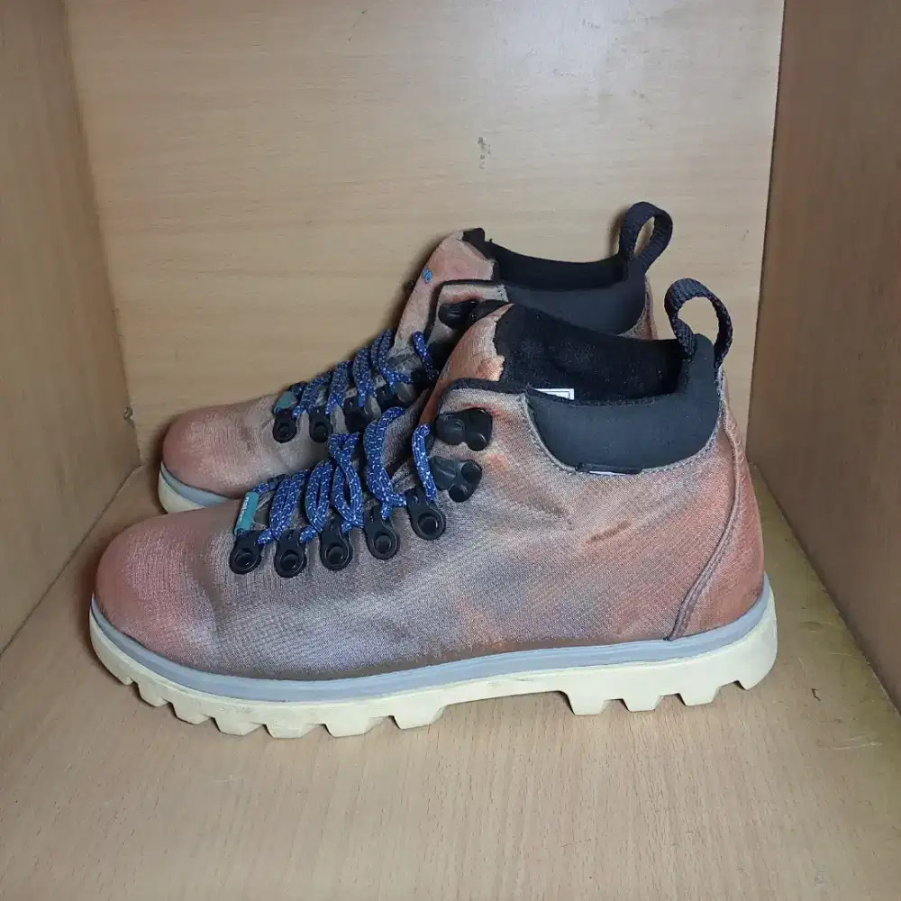 Boots NATIVE Fitzsmmons Treklite Size 42