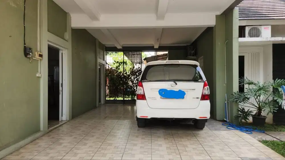 TOKO USAHA SERBAGUNA ADA GARASI MUAT 4 MOBIL