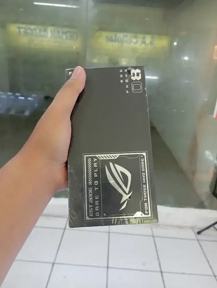 Rog Phone 8 12/256 New