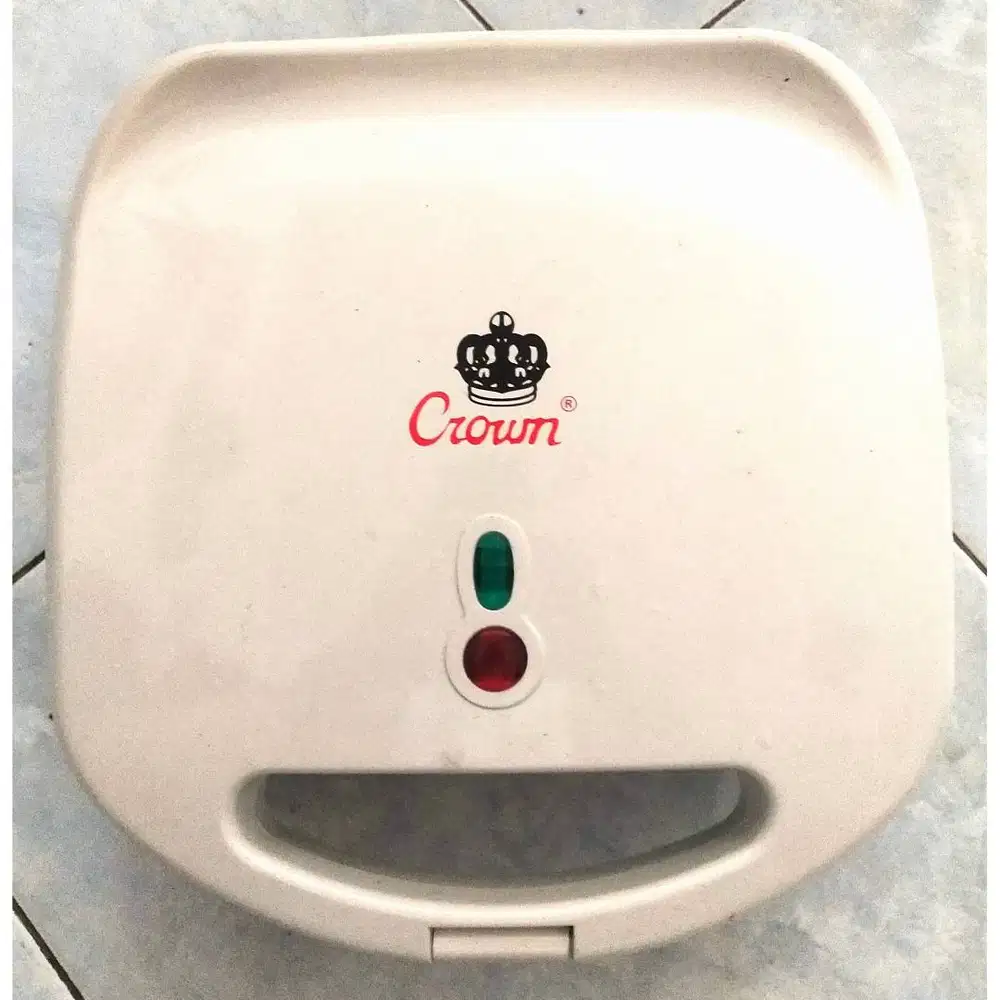 Pemanggang Roti Tangkup Segitiga Crown - Putih