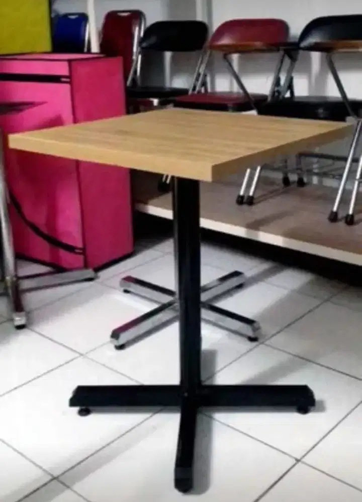Meja Cafe Kaki Cakar Coating New Star CT-401