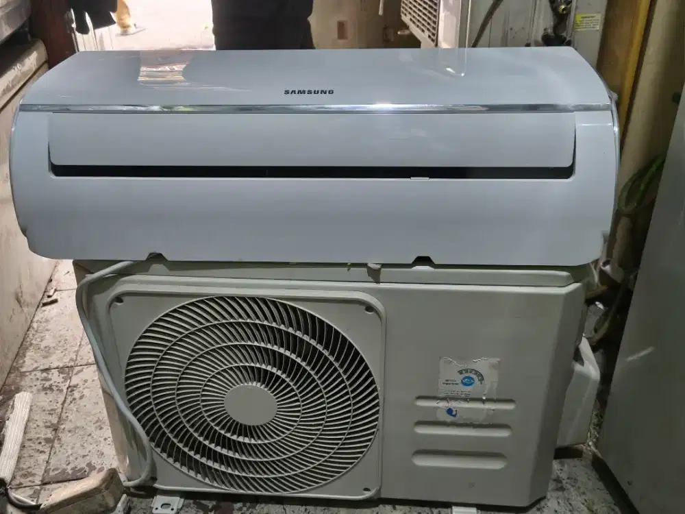 AC Aqua 1/2 PK masih Gress dan Orisinil