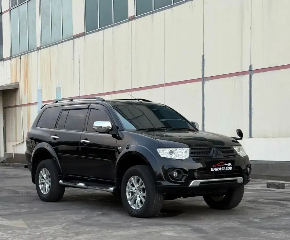 Mitsubishi Pajero Sport Exceed 2.5 AT Tahun 2015 Warna Hitam KM 109rb