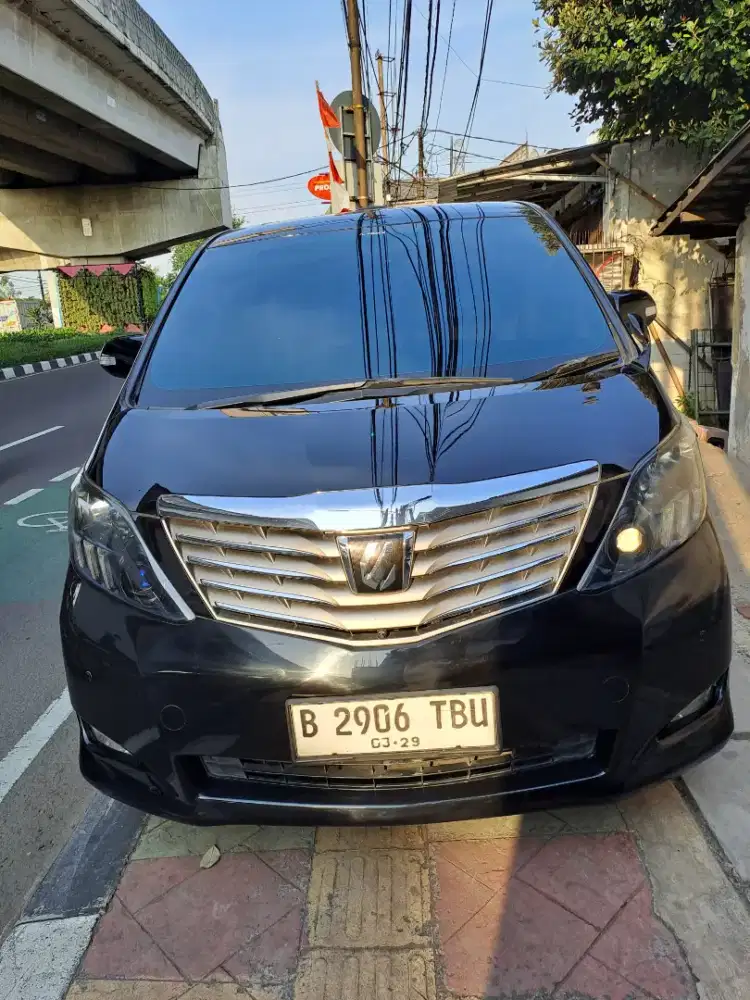 Toyota Alphard X 2009 Sunroof