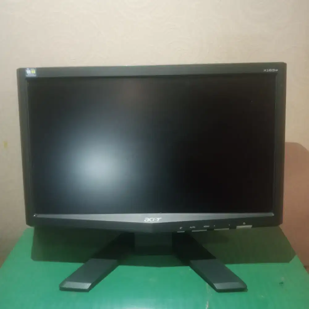 Monitor Acer x163w 16 bekas