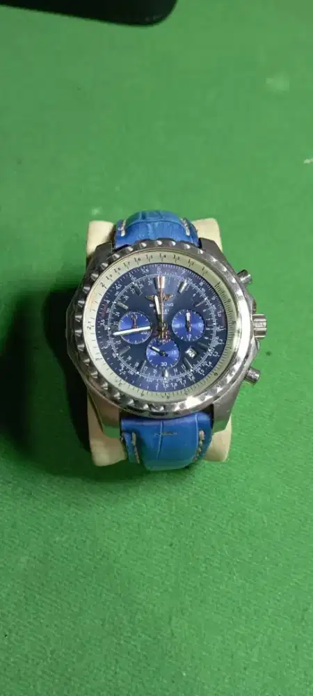 Jam tangan penerbang warna biru