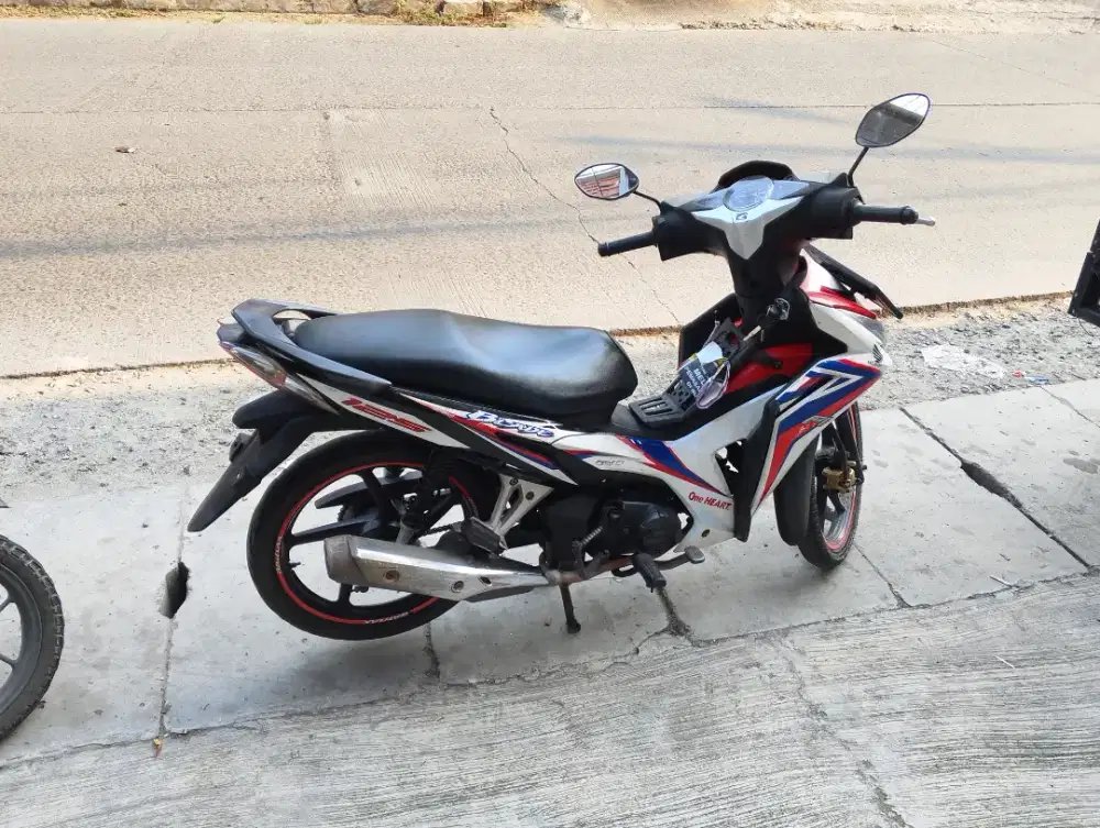 HONDA BLADE 125 THN 2014