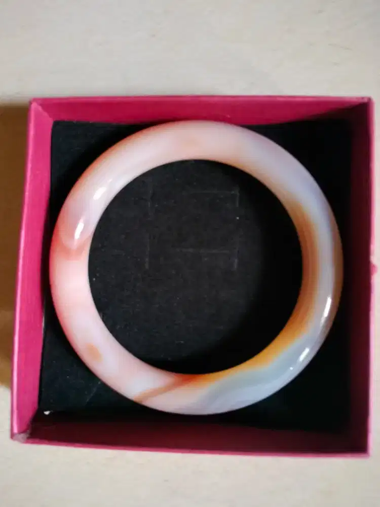 Gelang Batu Giok Orange + Putih .