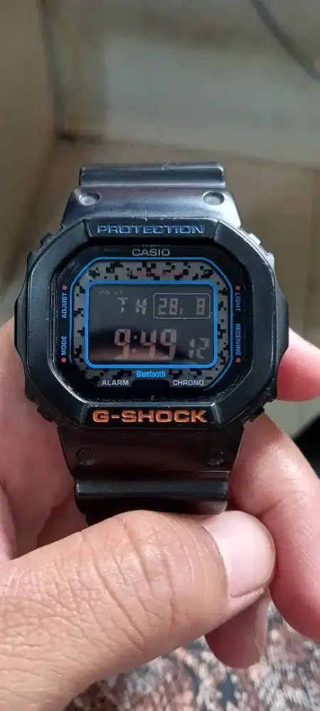 Jam tangan pria Casio G-Shock GW-B5600-2DR