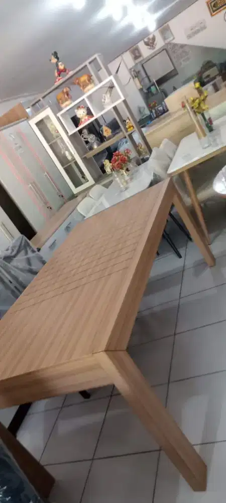 meja makan bisa buat meja metting