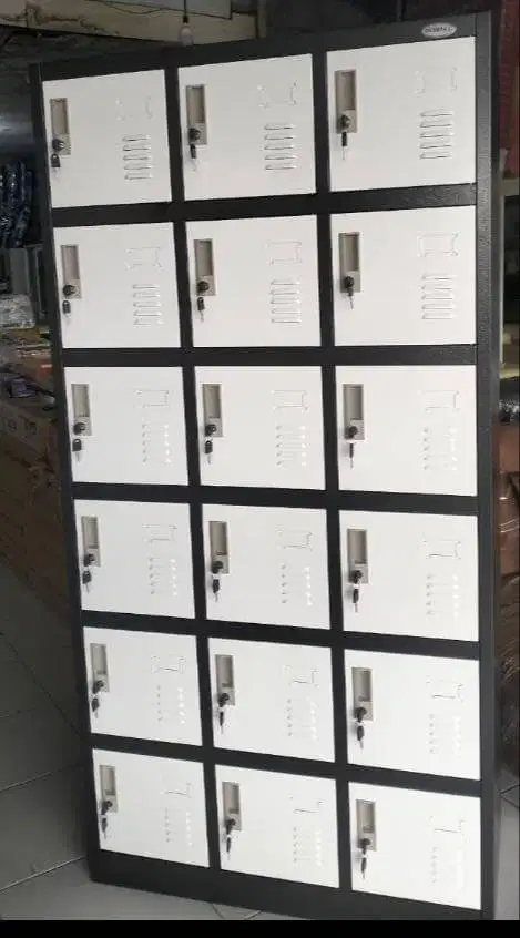 RAK 18 Loker Merk Ovispro tebal plat 0,6ml