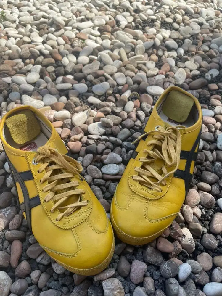 Sepatu Onitsuka Tiger size 41.5 mexico