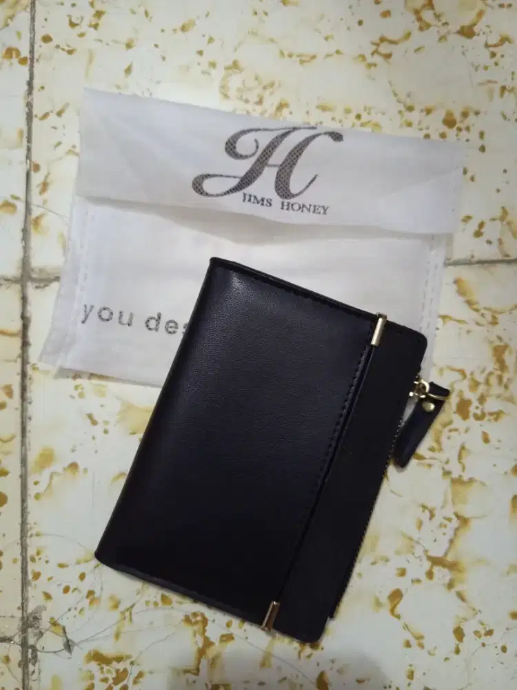 Dompet Jimshoney Hitam