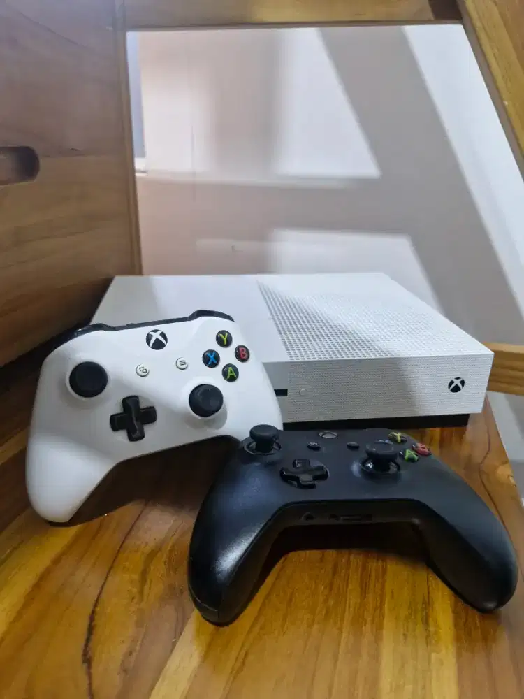 jual xbox one s + 2 stick