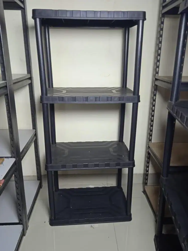 Jual Cepat 5 set Rak Plastik Hitam Murah Bekas