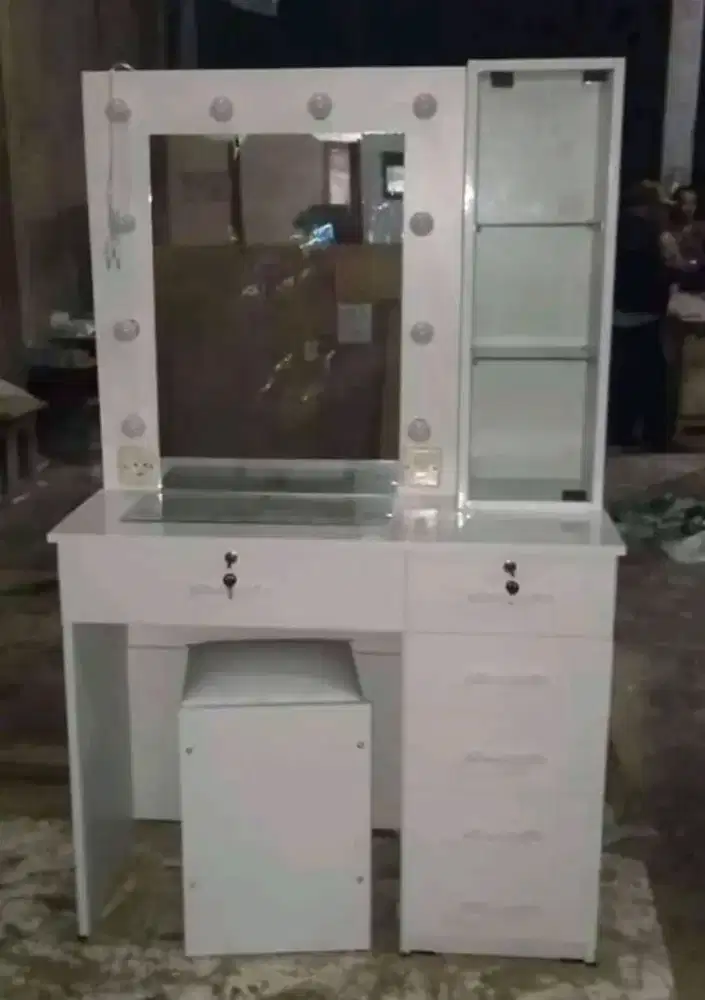 Ready Meja Rias Vanity Modern Free Jabodetabek Bayar Bisa COD