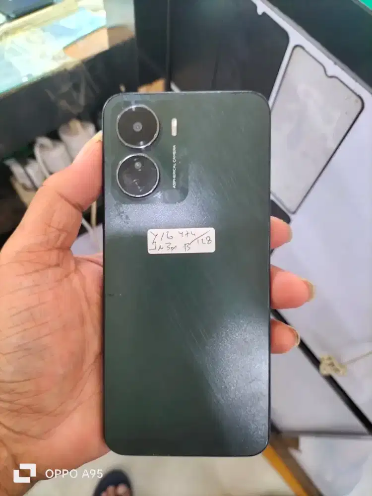 Vivo y16 ram 4+4 internal 128 mulus