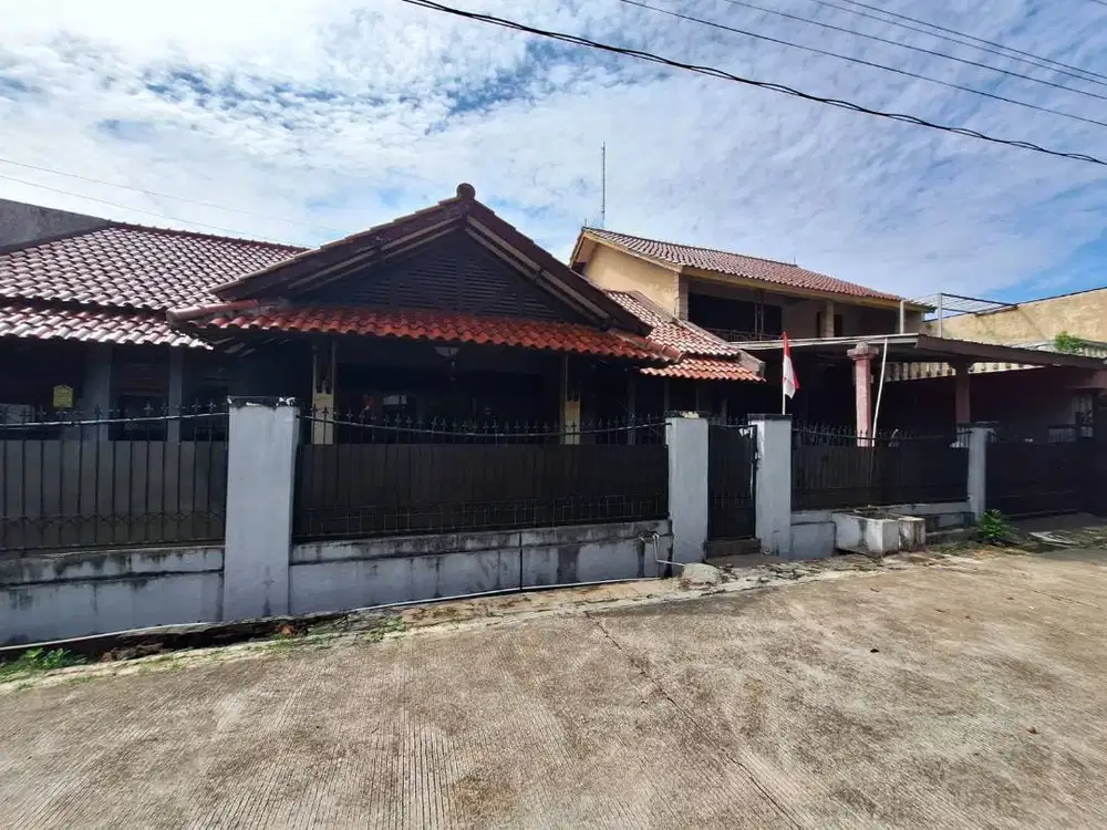 Dijual Rumah Luas di Pekayon Bekasi