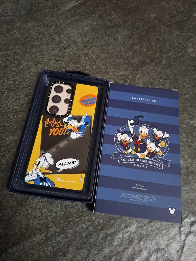 Casetify Samsung S25 Ultra Donald Duck Edition