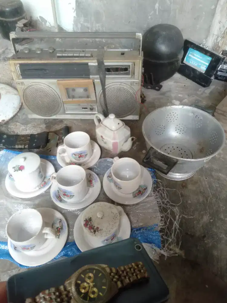 Tape dan gelas jadul