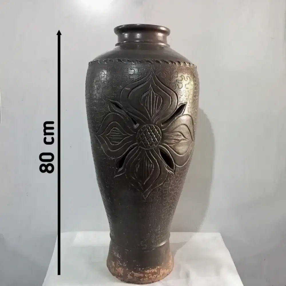 Guci Vas Jumbo Kuno Motif Bunga Full Ukir Halus • Dekorasi Vintage