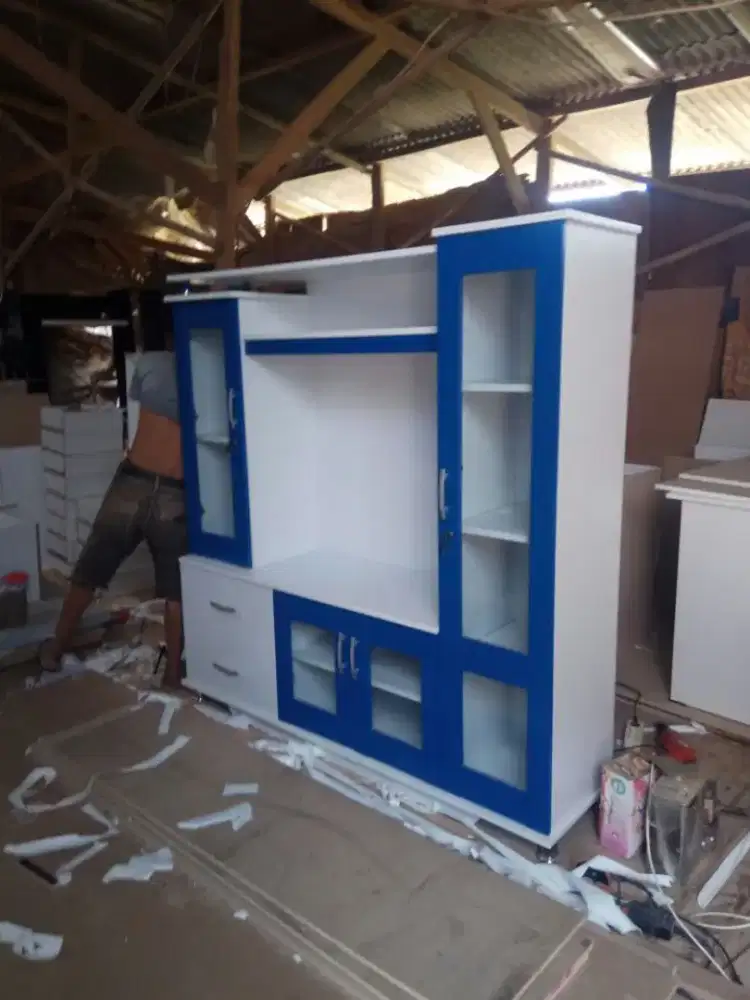 Lemari Hias TV Untuk ruang Tamu