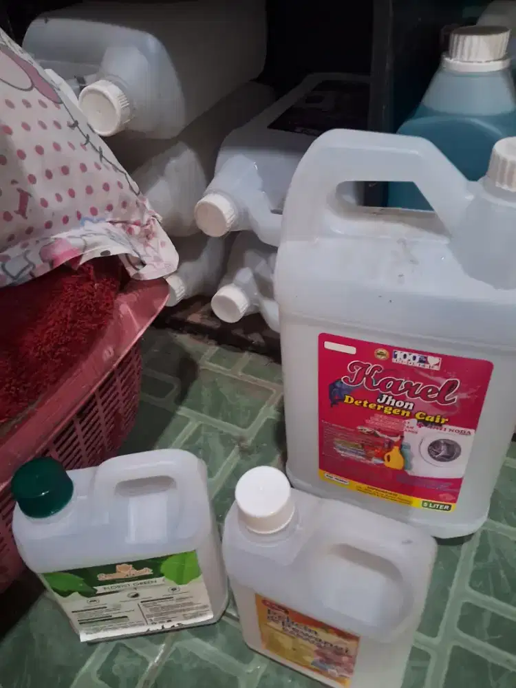 Jirigen MURAH kosongan ukuran besar 5 liter an dan kecil 1 liter an